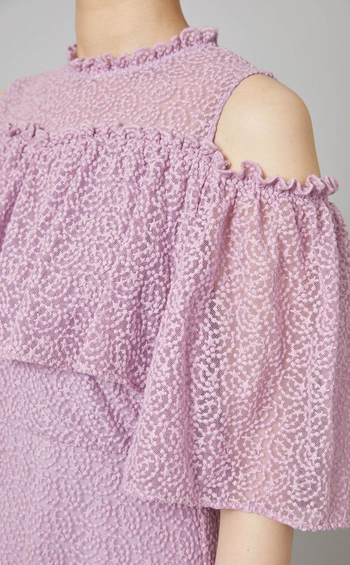 オフショルダーワンピース