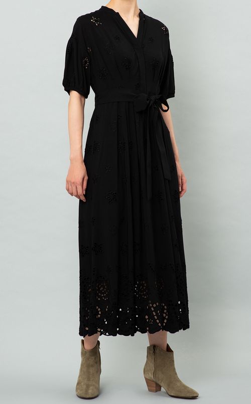 エンブロイダリーカットワンピース