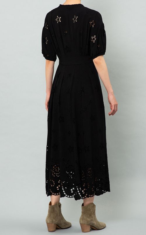 エンブロイダリーカットワンピース