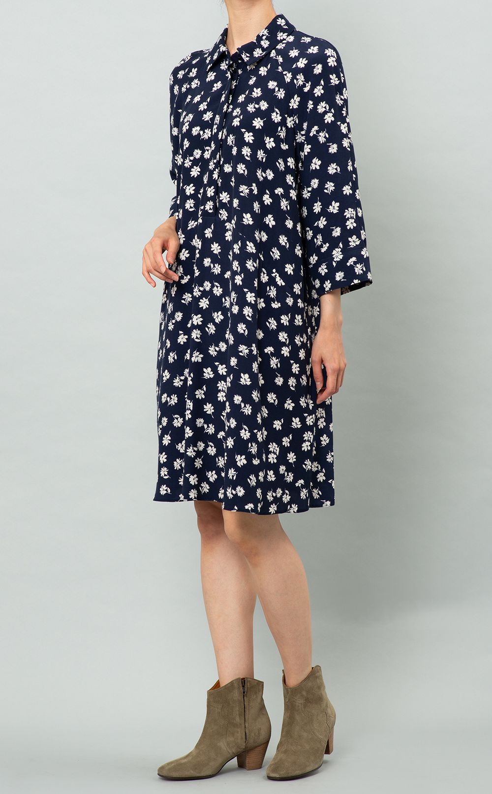 フラワープリントシャツワンピース