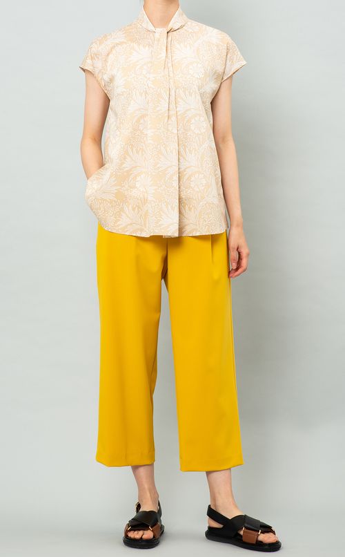 フラワープリントブラウス