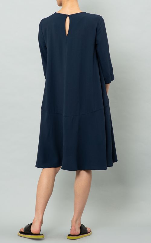 クルーネックギャザーワンピース