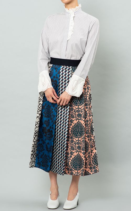 フリル付コットンブラウス