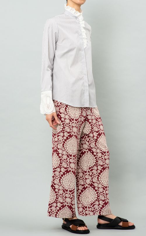 フリル付コットンブラウス