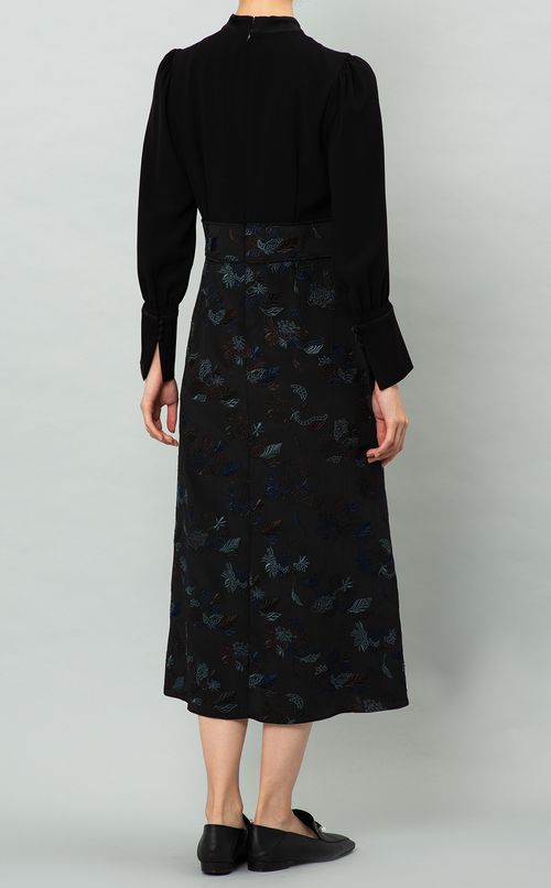 フラワー刺繍切替ワンピース