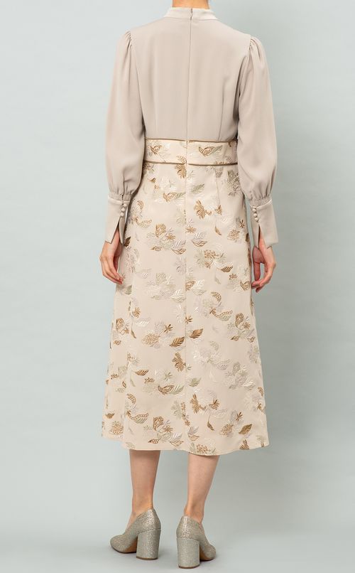 フラワー刺繍切替ワンピース