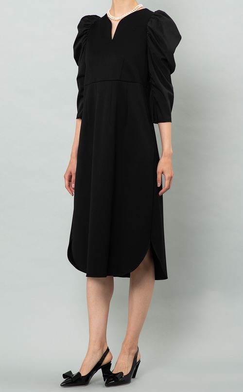 ボリュームスリーブワンピース