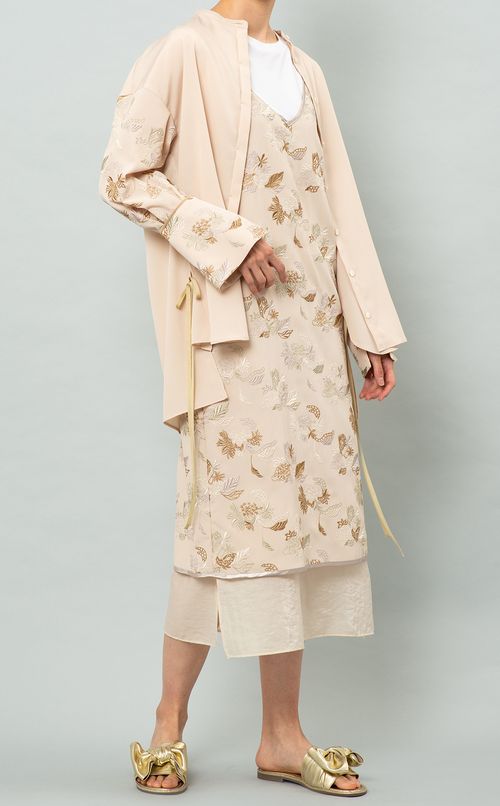 フラワー刺繍スリーブブラウス