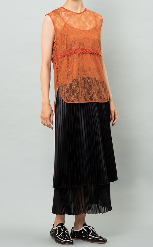 レースノースリーブブラウス