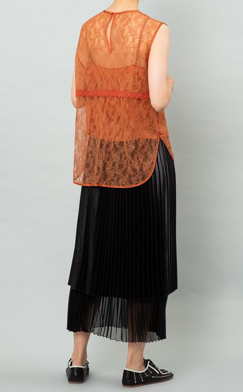 レースノースリーブブラウス