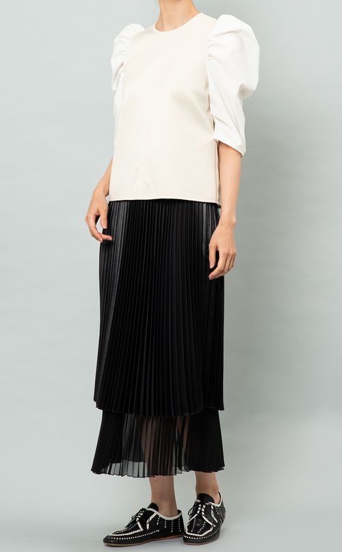 クルーネックギャザースリーブブラウス