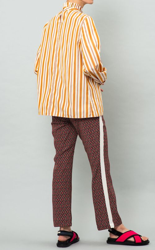 フリル付ストライプシャツ