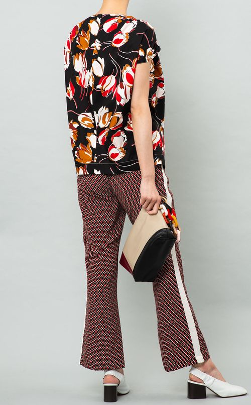 フロントギャザーフラワープリントブラウス