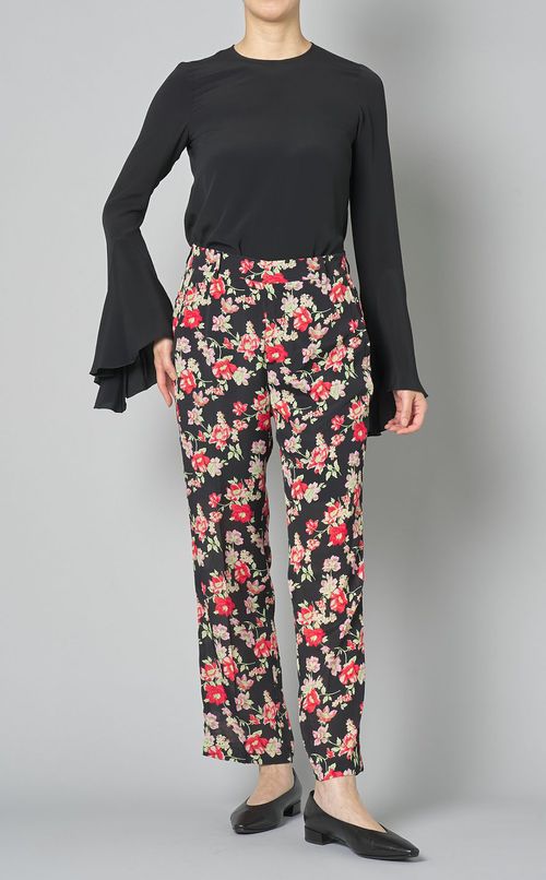 ラッフルスリーブプルオーバーブラウス