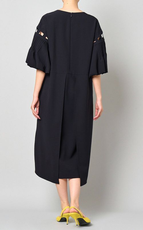 バルーンスリーブキーネックワンピース