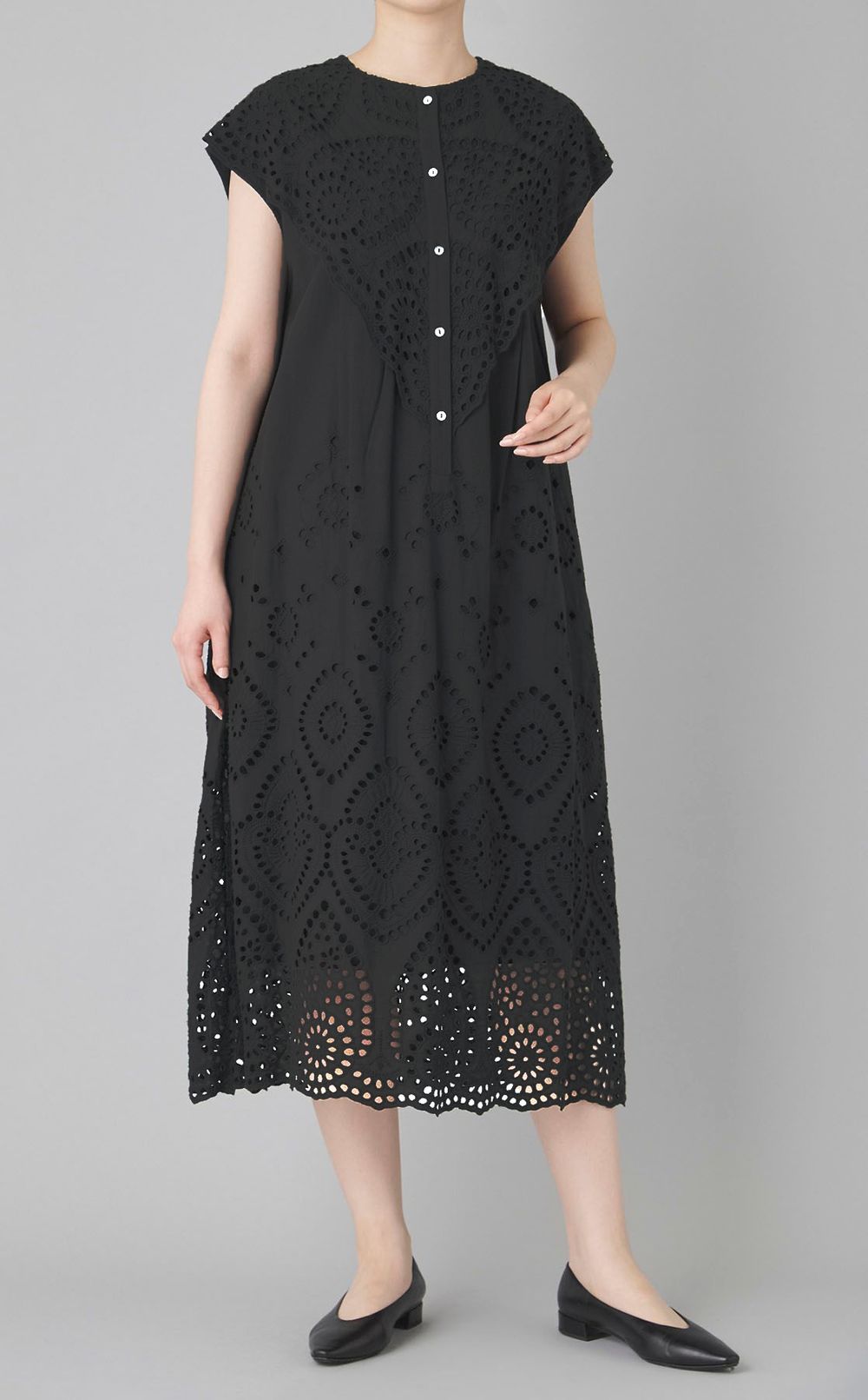 シフリー刺繍スカラップワンピース