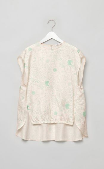 フラワープリントノースリーブトップス