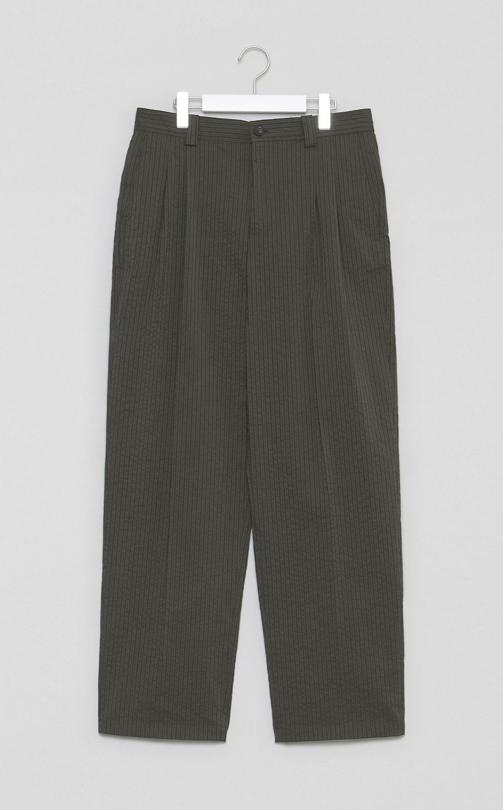 リラックスタックパンツ