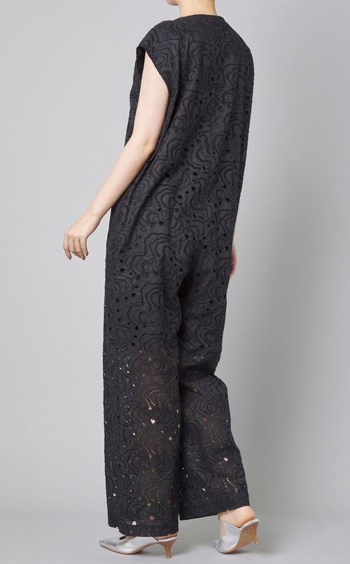 エンブロイダリースリーブレスサロペット