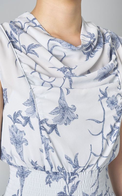 フラワープリントシャーリングワンピース