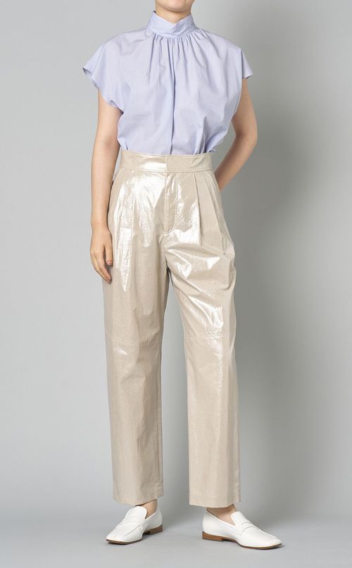 スタンドネックプルオーバーシャツ