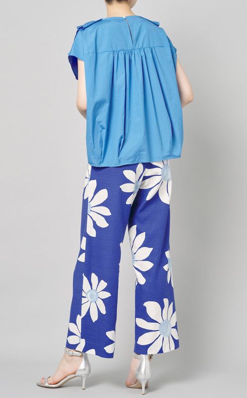 タイプライターラッフルブラウス