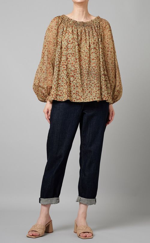 プリントギャザーネックブラウス