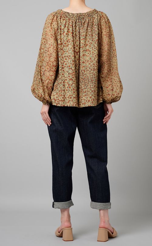 プリントギャザーネックブラウス