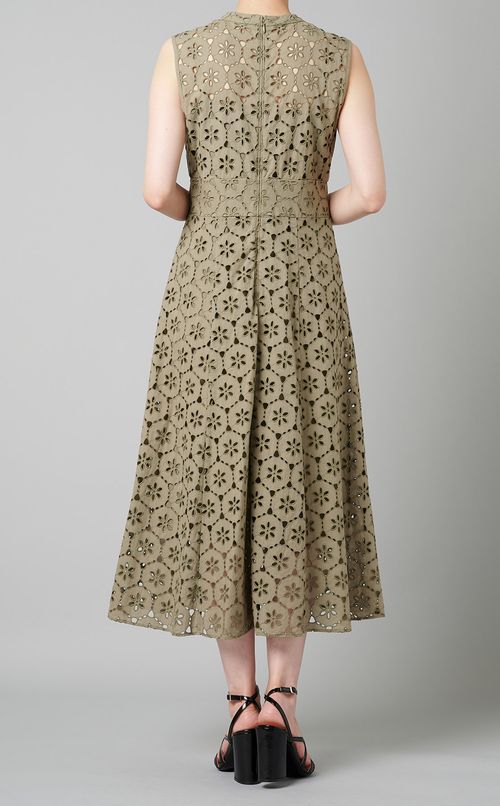 カットレースワンピース