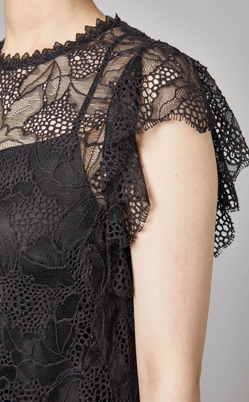 ラッセルレースワンピース