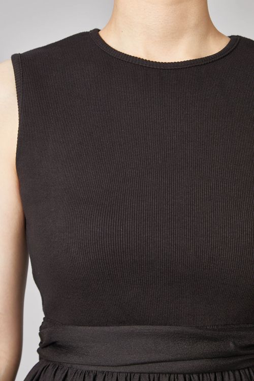 ベルト付フレアヘムワンピース