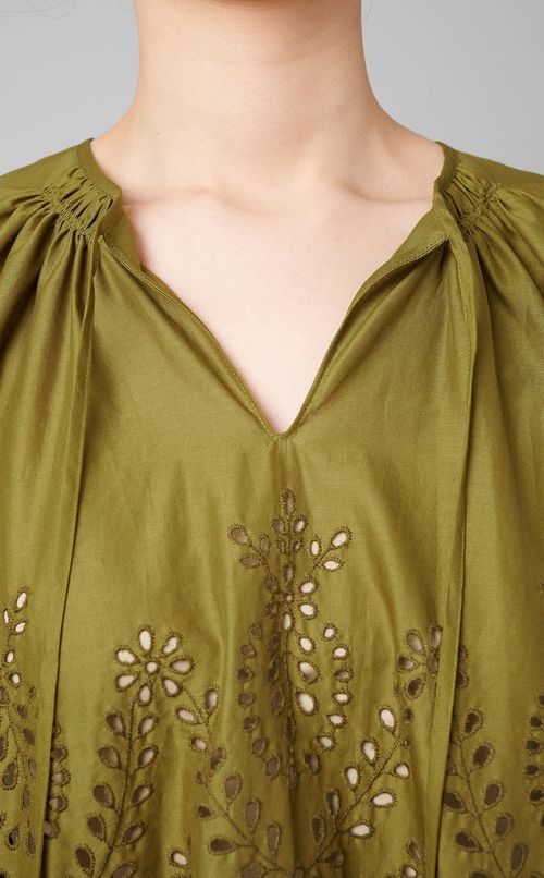 エンブロイダリーチュニックブラウス