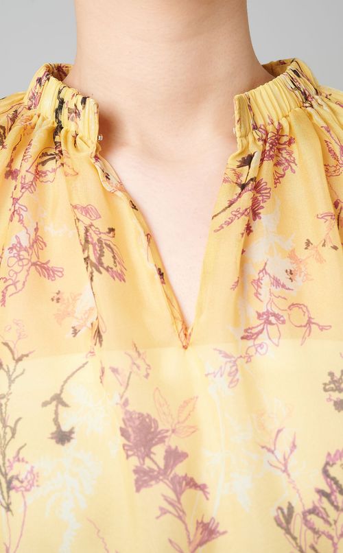 フラワープリントギャザーネックブラウス