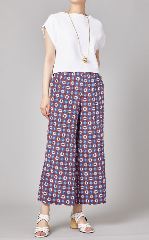 クリアビーズレイヤードネックレス