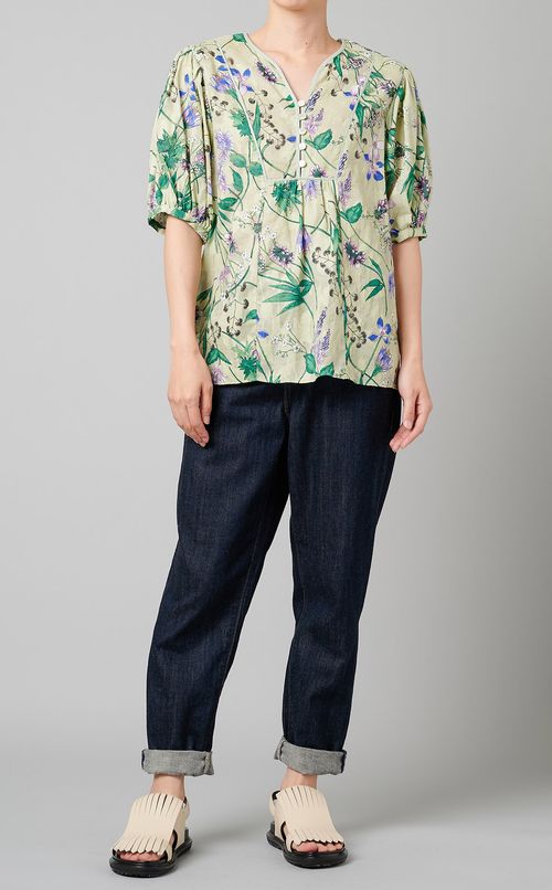 フラワープリントブラウス