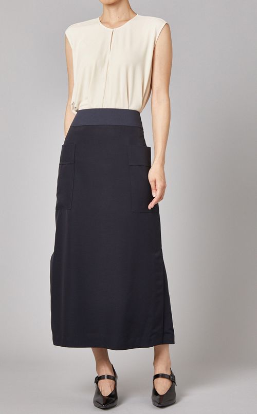 サイドスリットタイトスカート