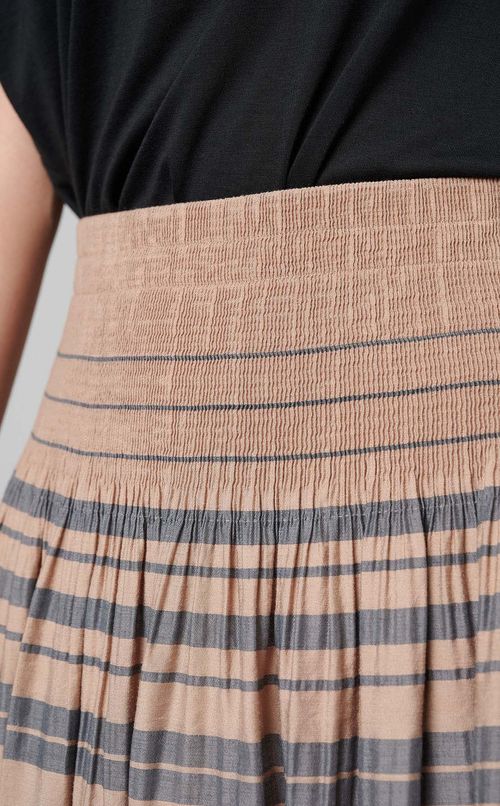 シャーリングスカート