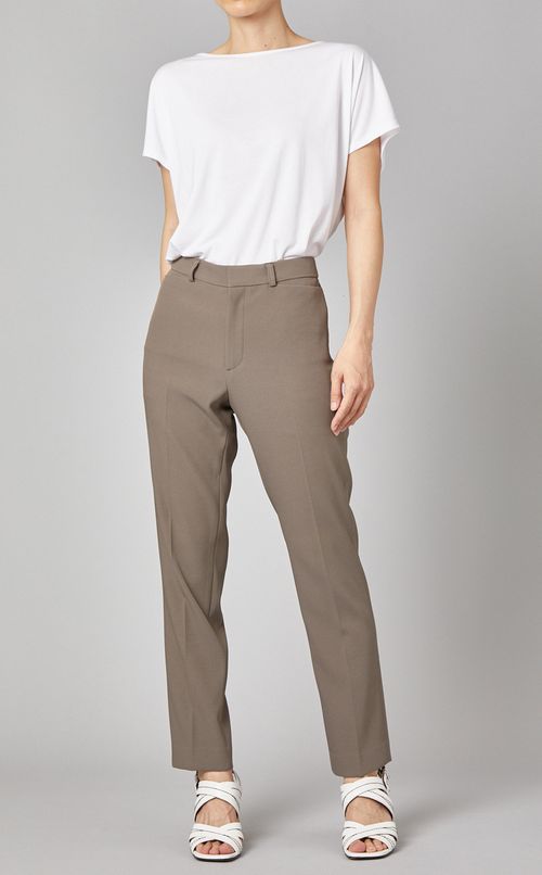 ストレッチクロップドパンツ