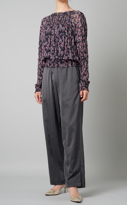 小花プリントプルオーバーブラウス