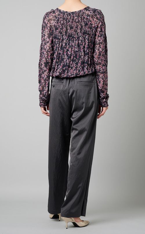 小花プリントプルオーバーブラウス