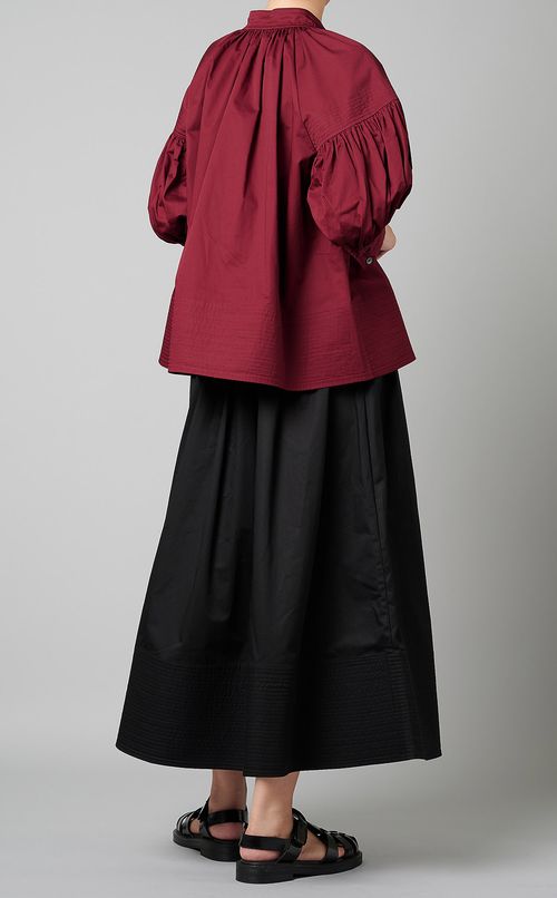 Vネックシャーリングブラウス