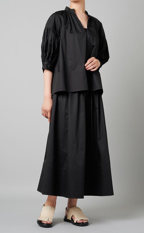 Vネックシャーリングブラウス