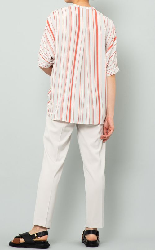 マルチストライプキーネックブラウス