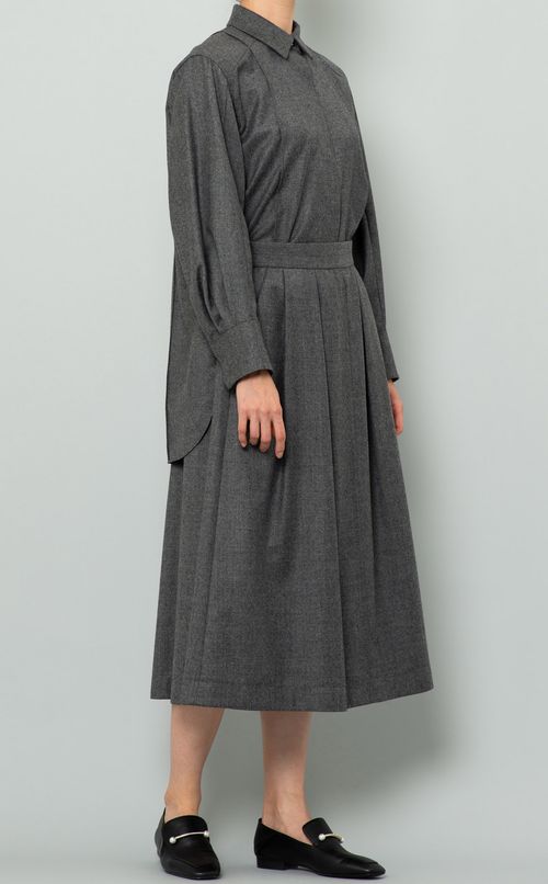 タックウールフラノスカート