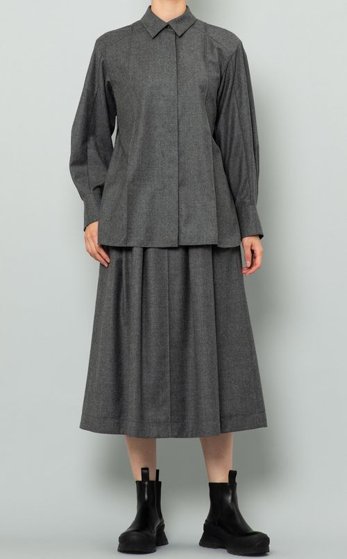 タックウールフラノスカート