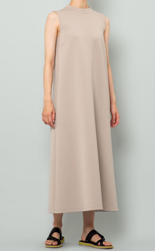 ノースリーブクルーネックワンピース