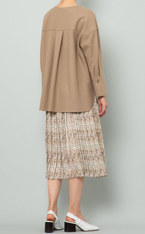 ウールVネックプルオーバーブラウス