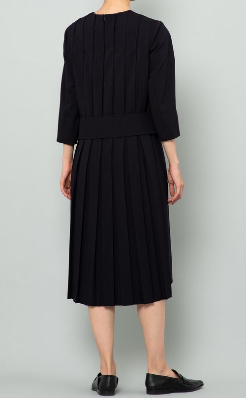 ベルト付プリーツワンピース