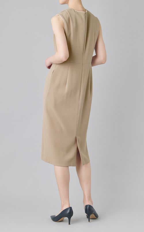 クルーネックノースリーブワンピース