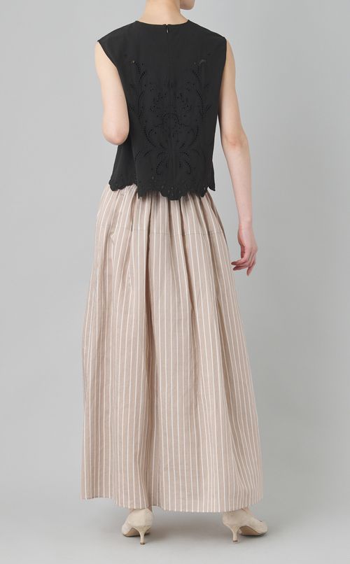 コットンエンブロイダリーブラウス